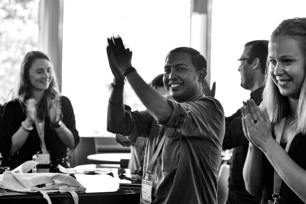 CDLS 2019 people clapping