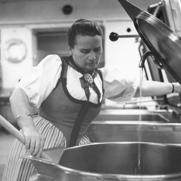 1946 - Trudi Trüssel: ‘You can’t build with only one class’ Trudi Trüssel