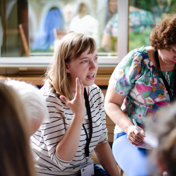 Conversation discussion